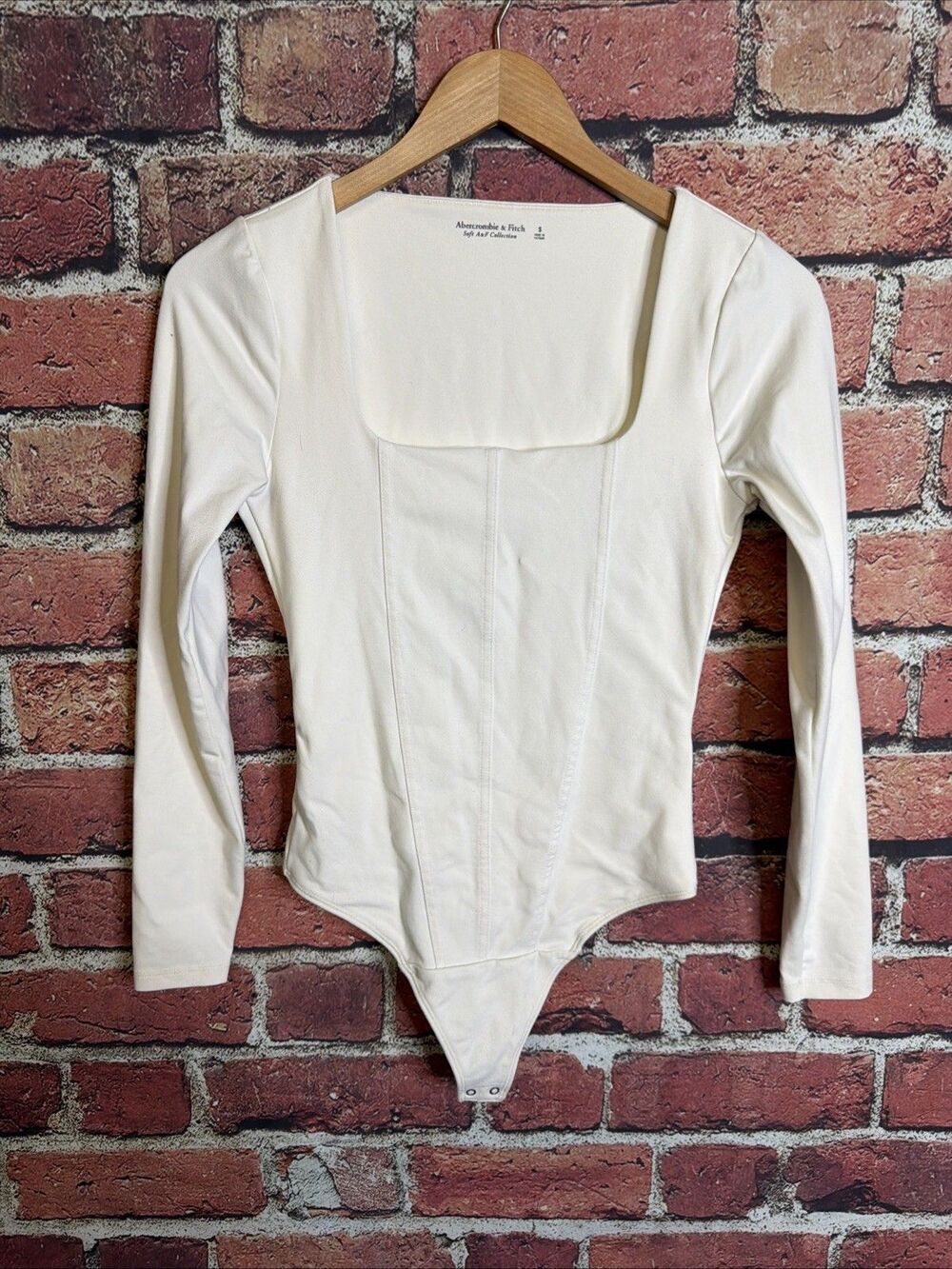 Abercrombie & Fitch Women's White Ribbed Long Sleeve Bodysuit Size S
